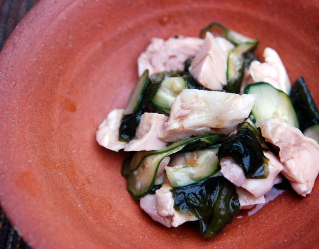 Steamed Chicken with Cucumber and Wakame