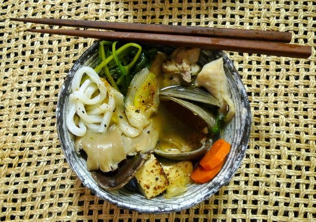 Udon-Chicken-Clam Hot Pot